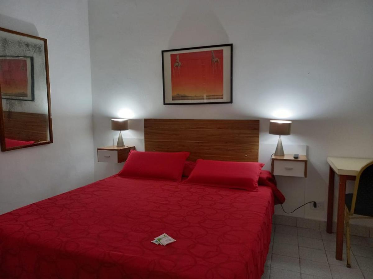 Hotel San Carlos Буенос Айрес Екстериор снимка