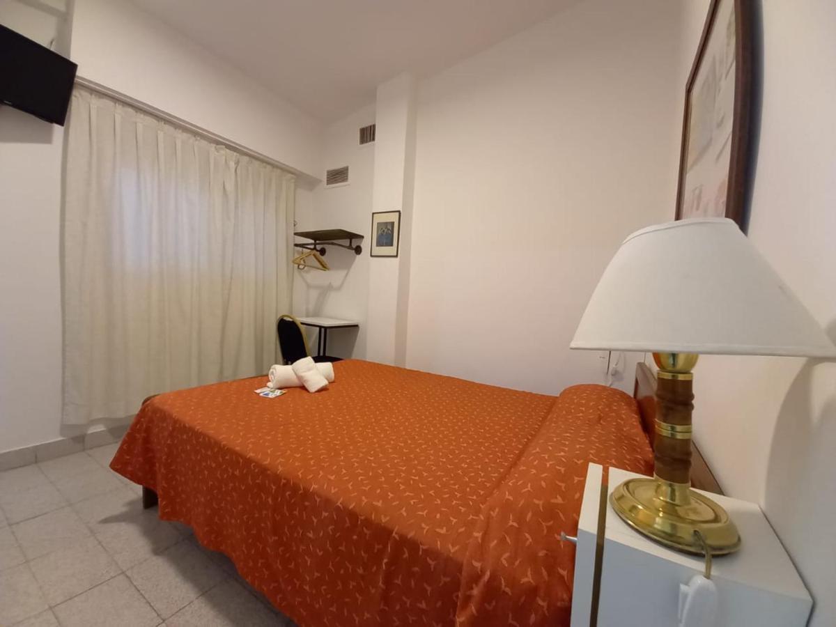 Hotel San Carlos Буенос Айрес Екстериор снимка