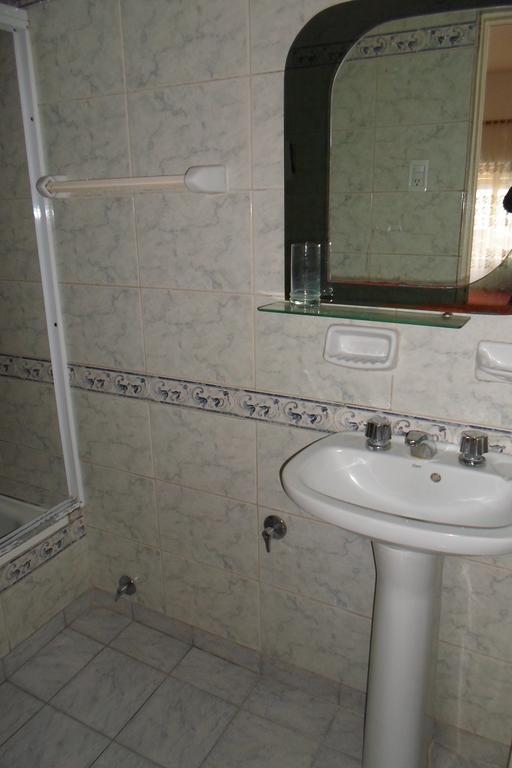 Hotel San Carlos Буенос Айрес Стая снимка
