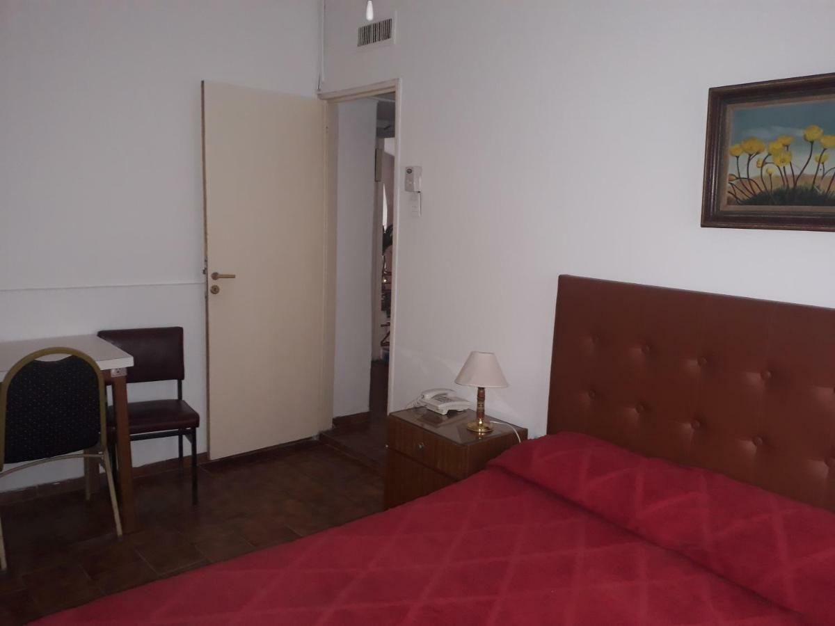 Hotel San Carlos Буенос Айрес Екстериор снимка